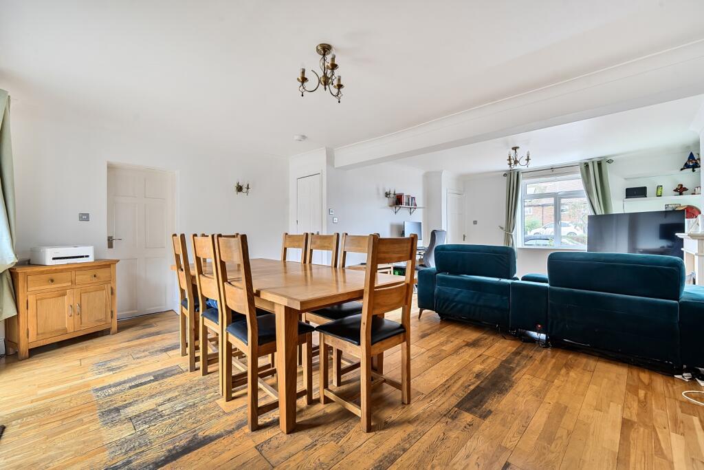 House in Peterborough - View 4