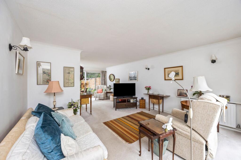 House in Redhill - View 4