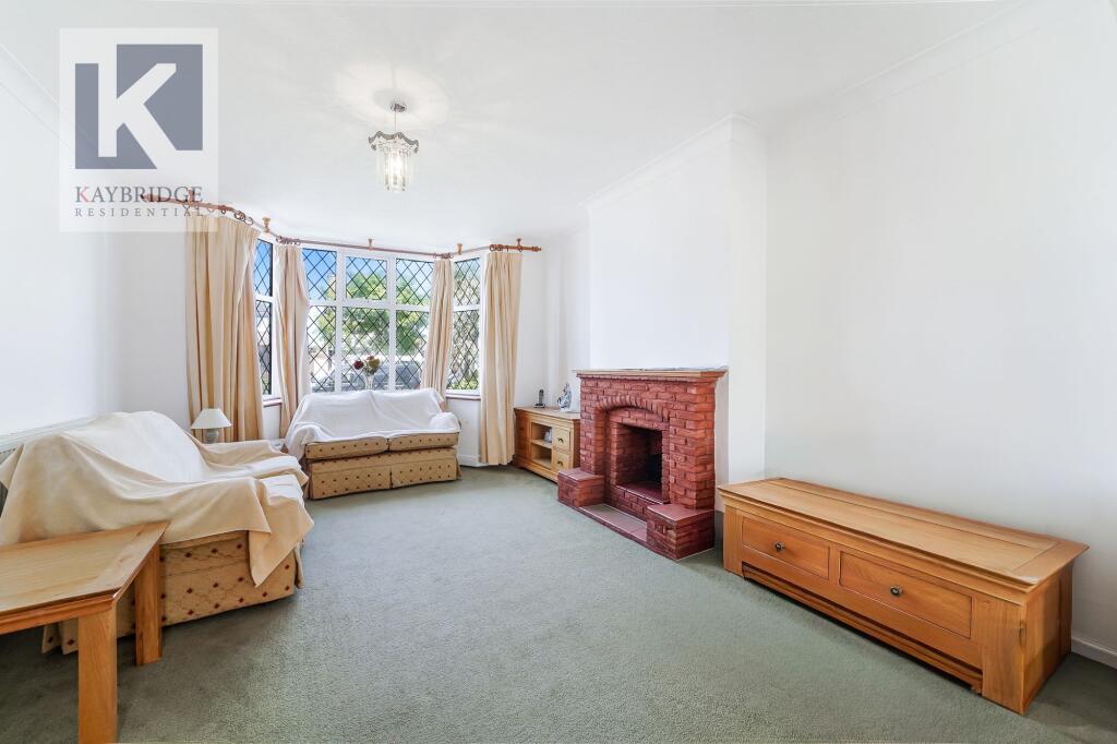 Bradstock Road, Epsom, KT17 photo 2