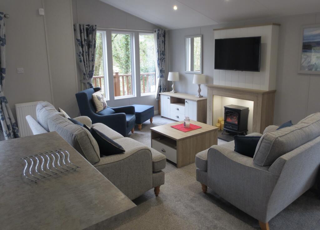 Two Bed Willerby Pinehurst (40x20), Gatebeck Holiday Park, Gatebeck, Kendal, Cumbria, LA8 0HL photo 4
