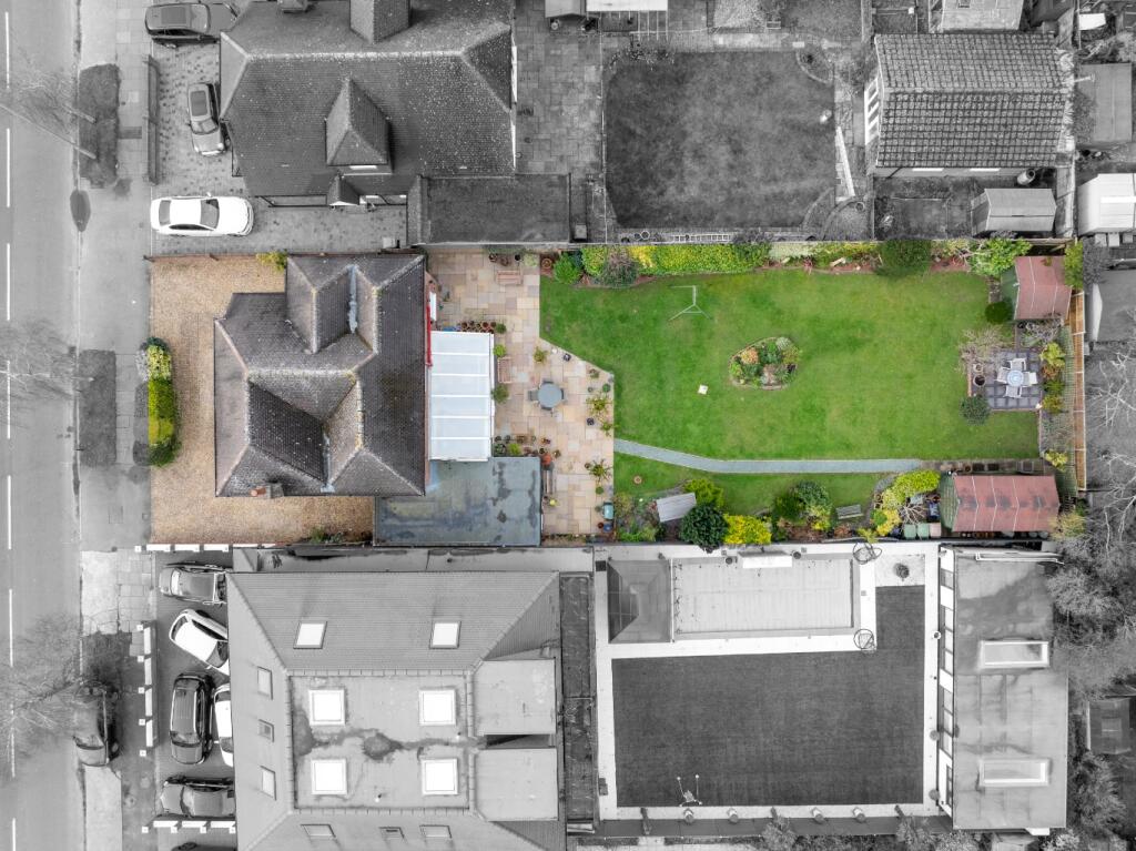 House in Luton - View 3