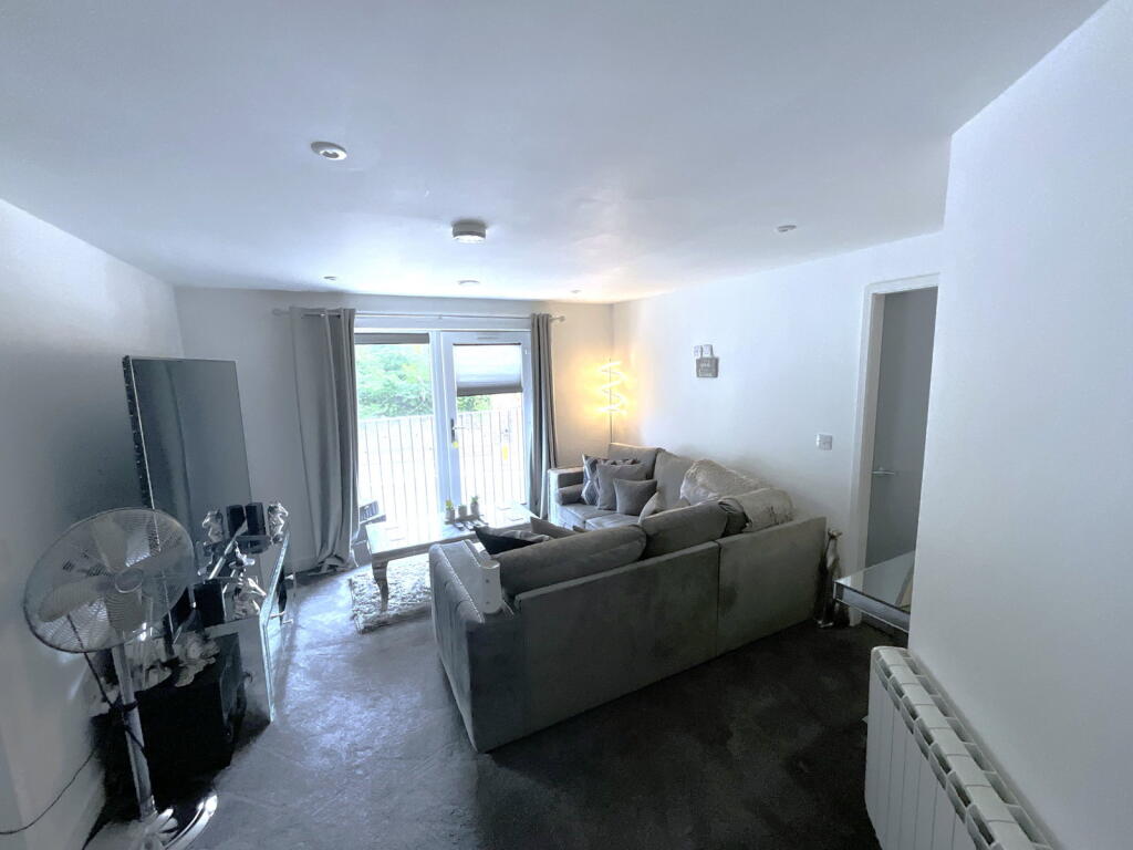 HALESOWEN, Ashleigh House photo 5