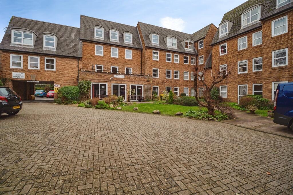 Main image of property: High West Street, Dorchester
