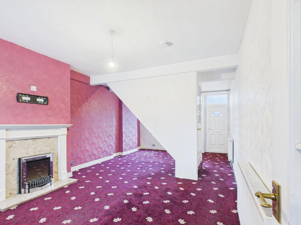 2 Russell Road, Carnforth, LA5 9AQ photo 2