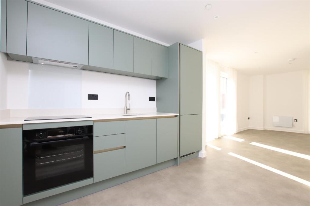 Apartment in Bath, Lower Weston - View 4