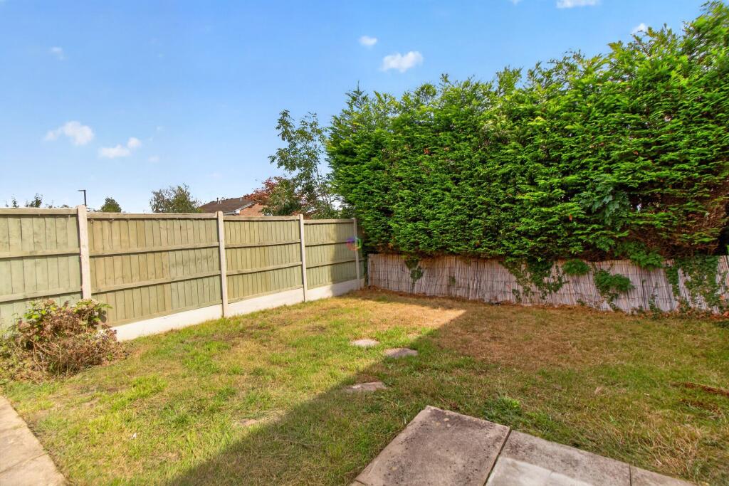 House in Sheffield, Halfway - View 4