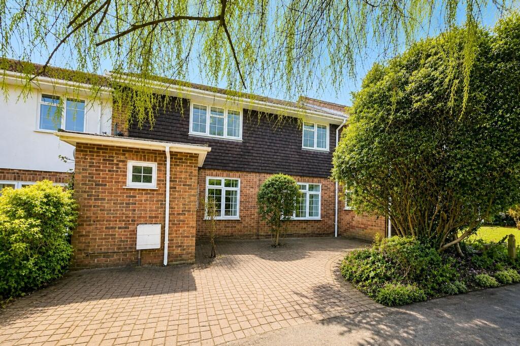 Main image of property: Barrards Way, Seer Green, HP9