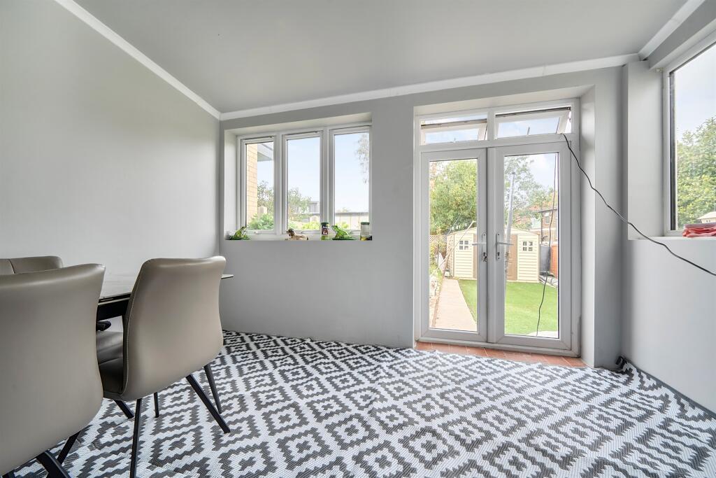 House in Enfield - View 5