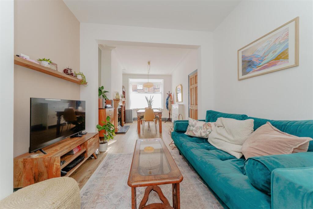 House in Birmingham, Moseley - View 2