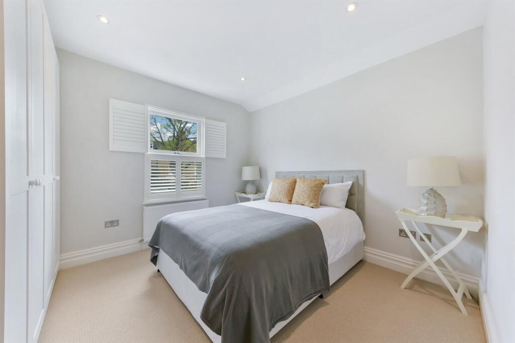 3 bedroom maisonette for rent