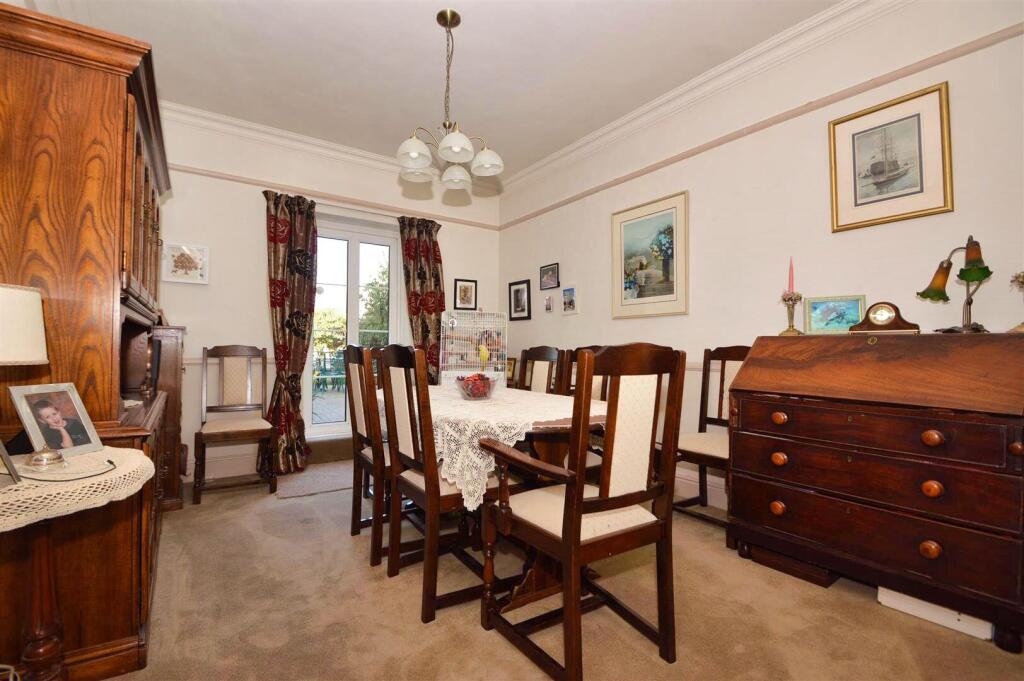 Central Ryde photo 4