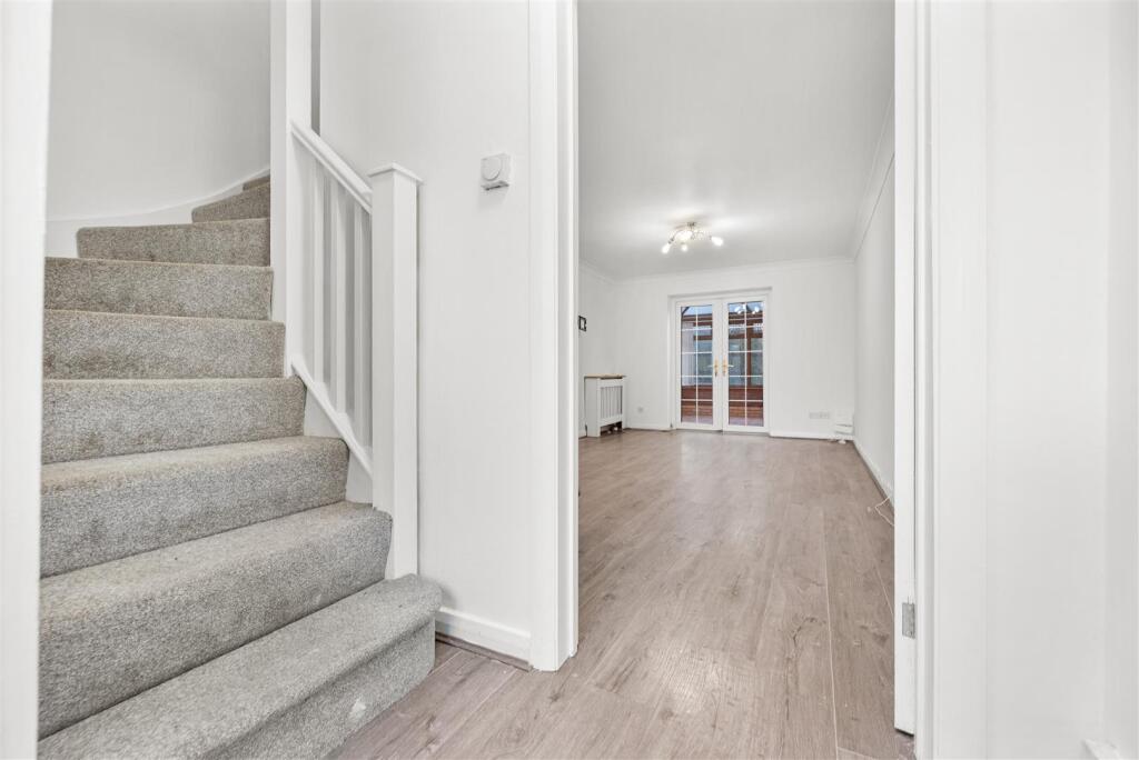 House in Swansea, Birchgrove - View 5