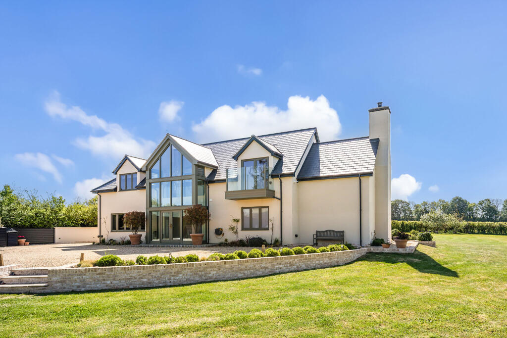 Main image of property: White Hill, Cromer, SG2