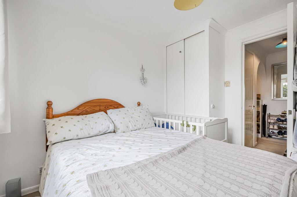 Apartment in Reading - More