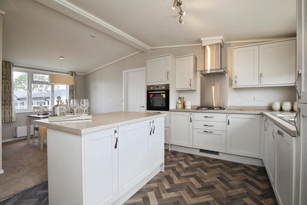 Andover, Hampshire, SP11 photo 2
