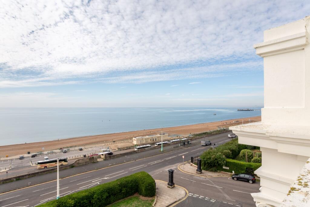 Apartment in Brighton - View 4