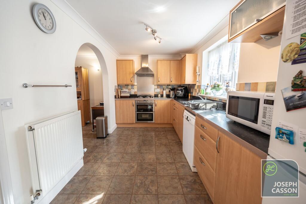 House in Taunton - View 5