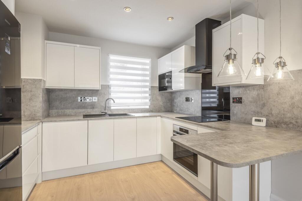 Main image of property: Gunnersbury Gardens, Acton, London, W3