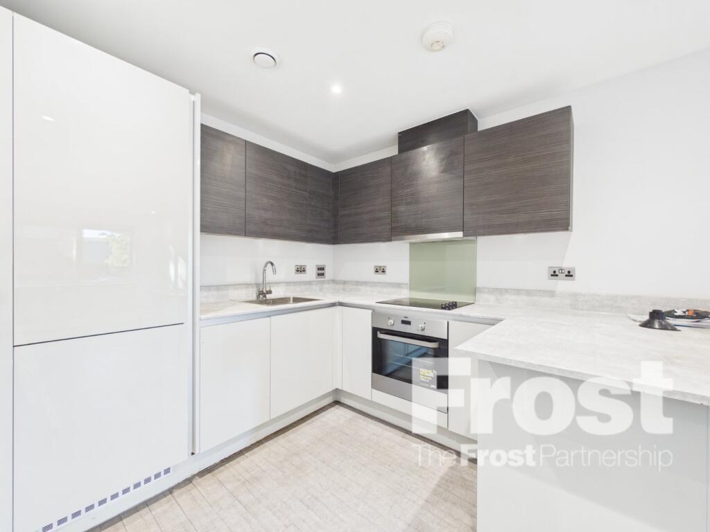 Apartment in Slough - View 2