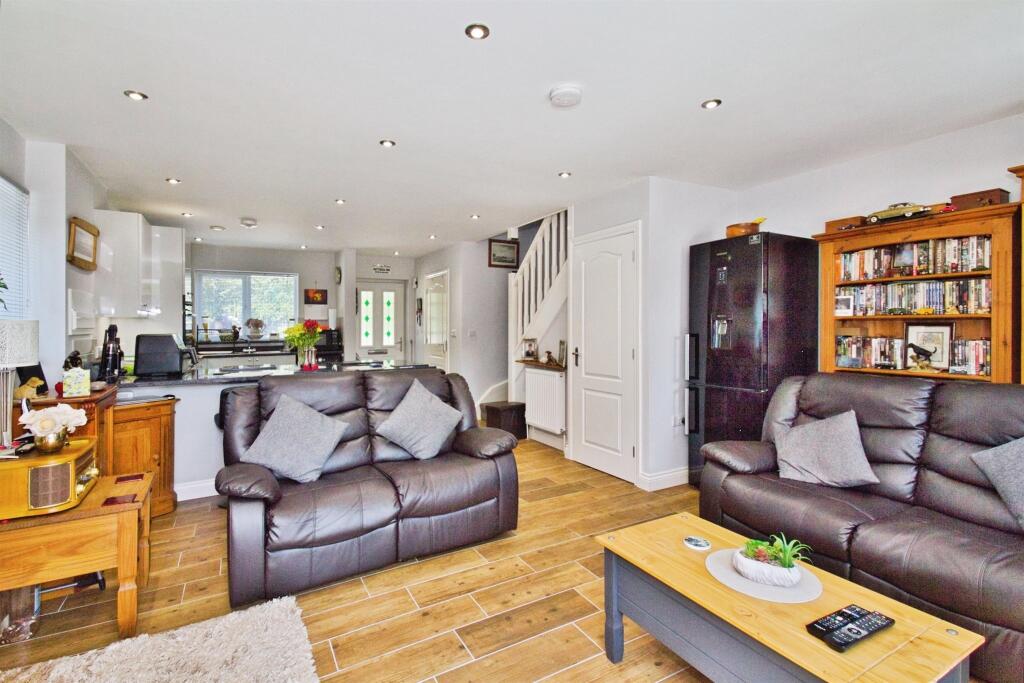 House in Taunton - View 3
