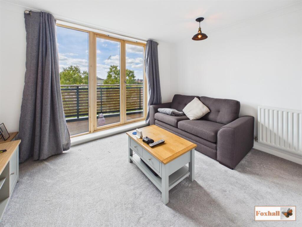 Apartment in Ipswich - More