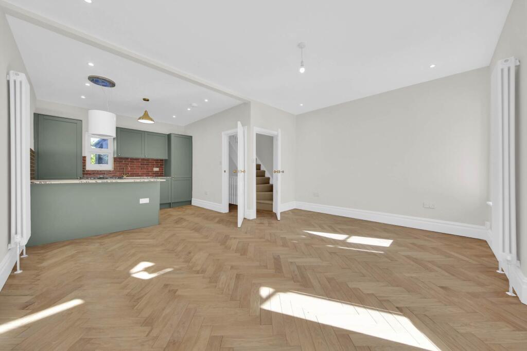 Apartment in London - More