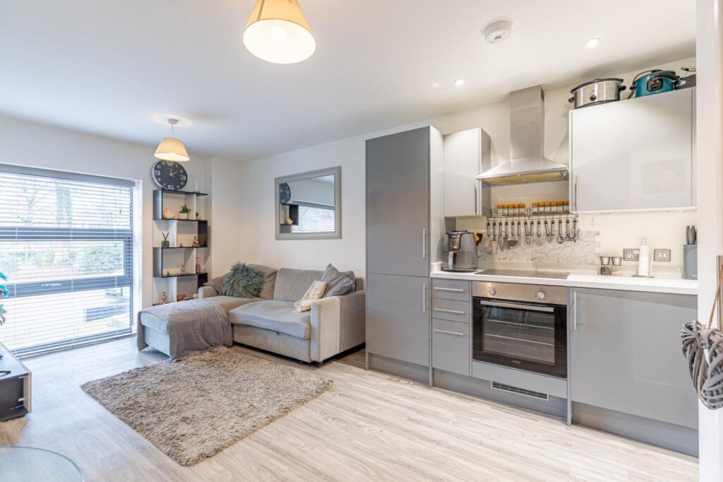 Apartment in Newbury, West Berkshire
