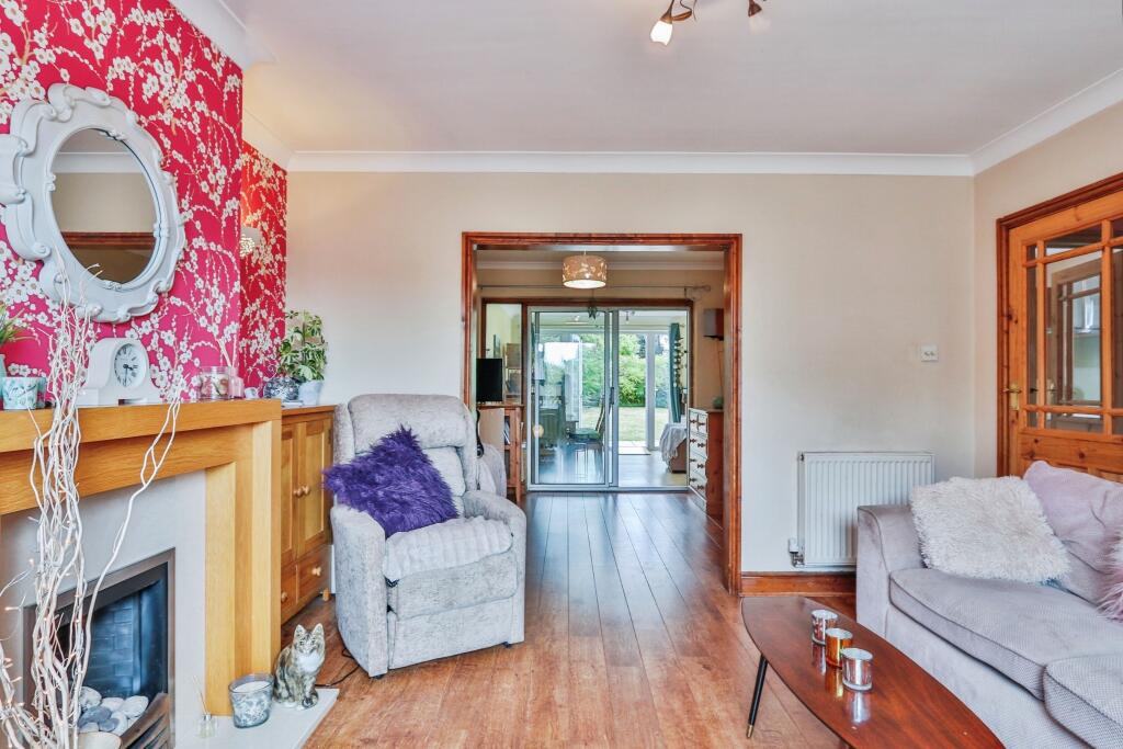 Fleets Lane, Poole, BH15 photo 4