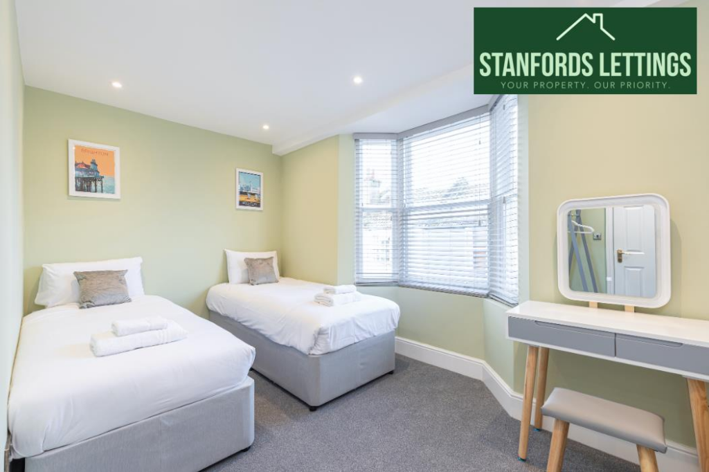 5 bedroom town house for rent
