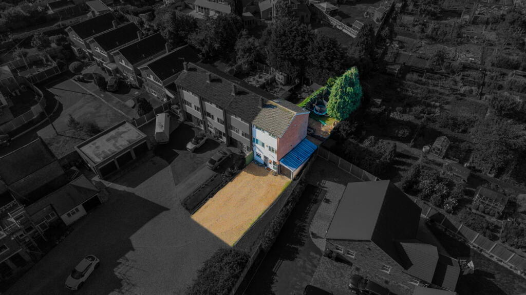 House in Dudley - View 2