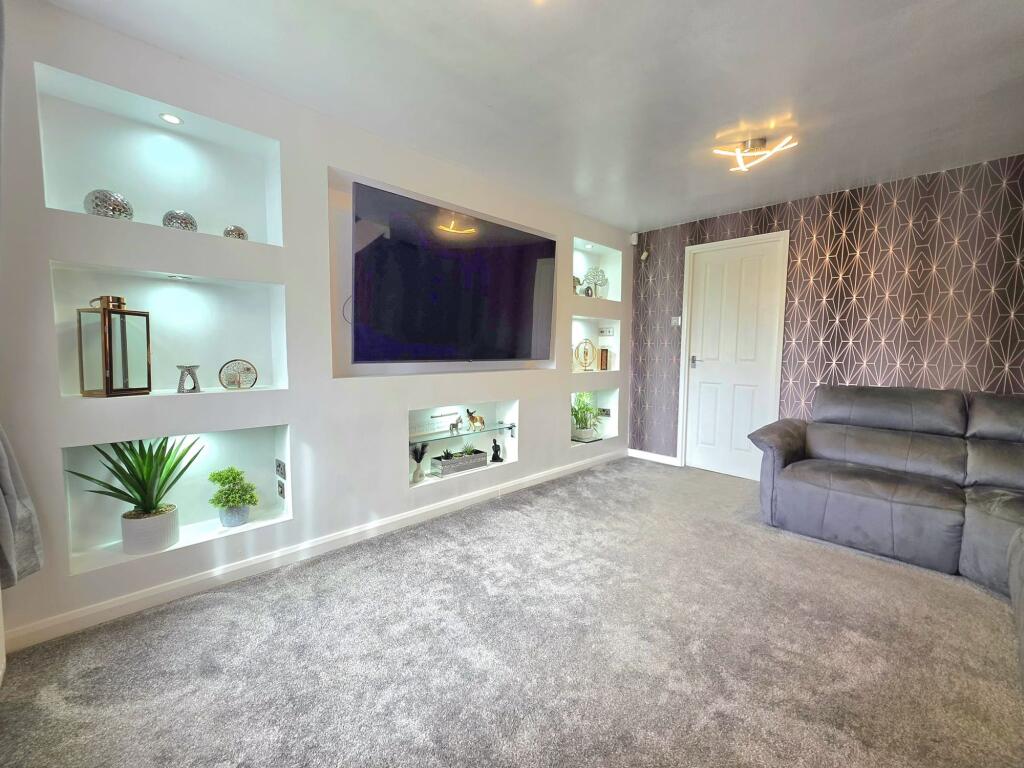 House in Barnsley, Bolton upon Dearne - View 3