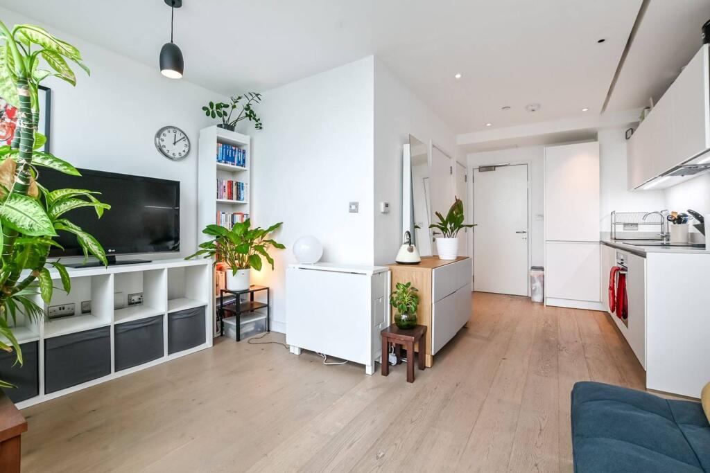 Main image of property: Highgate Hill, Highgate, London, N19