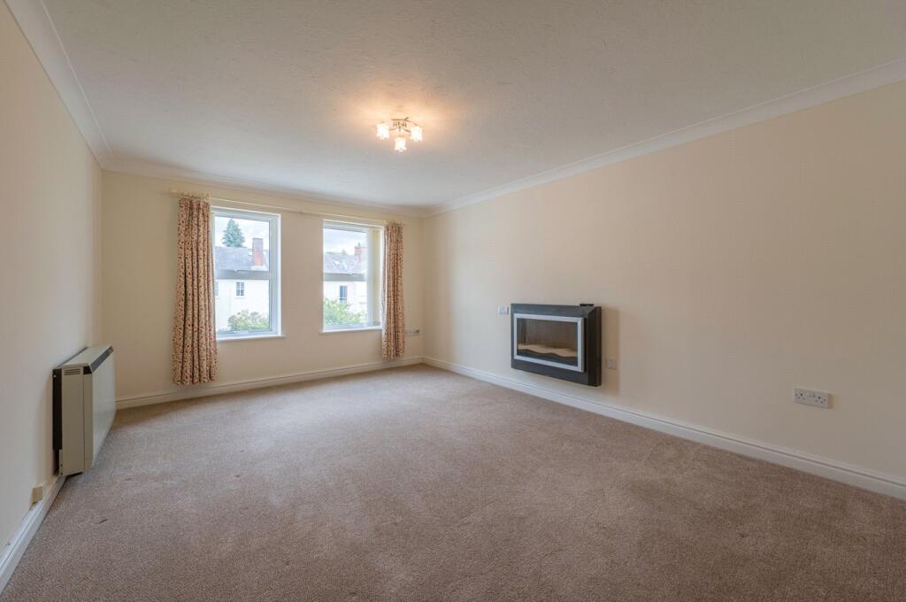 Binswood Avenue, Leamington Spa, Warwickshire, CV32 photo 3