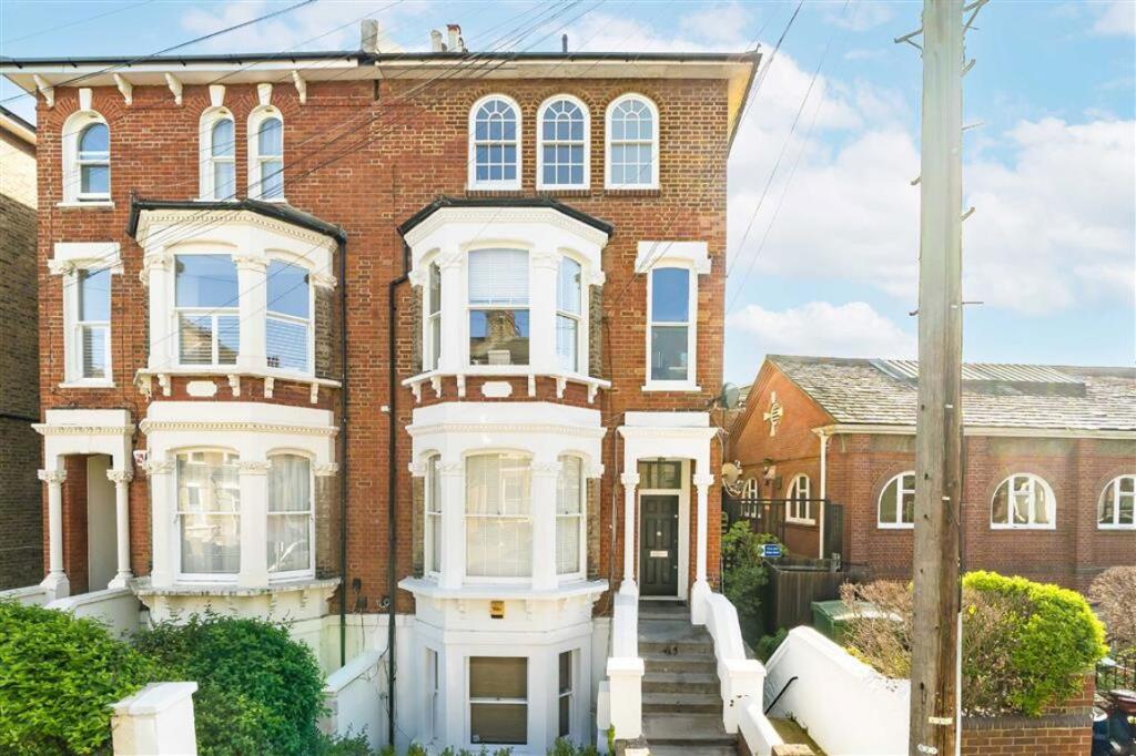 Main image of property: Ramsden Road, Balham