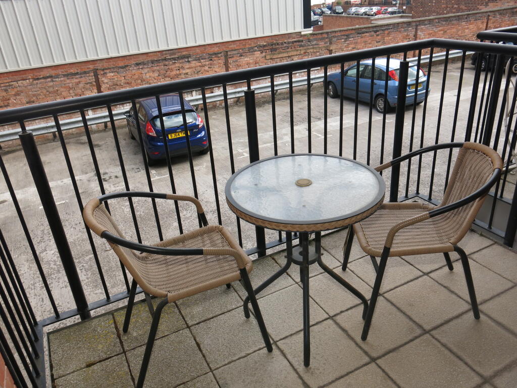 Apartment in Birmingham - More