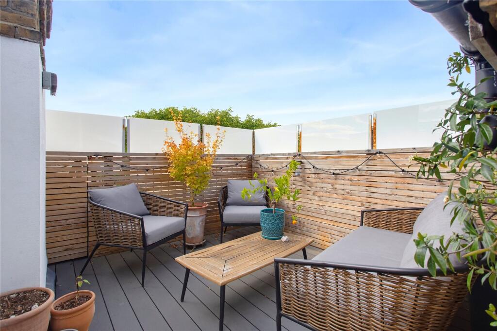 Apartment in London, Wandsworth - View 3