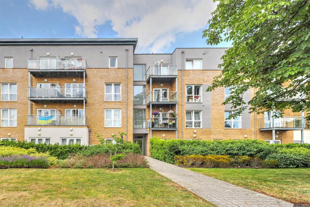 Main image of property: 19 Porters Way, West Drayton, UB7 9AA