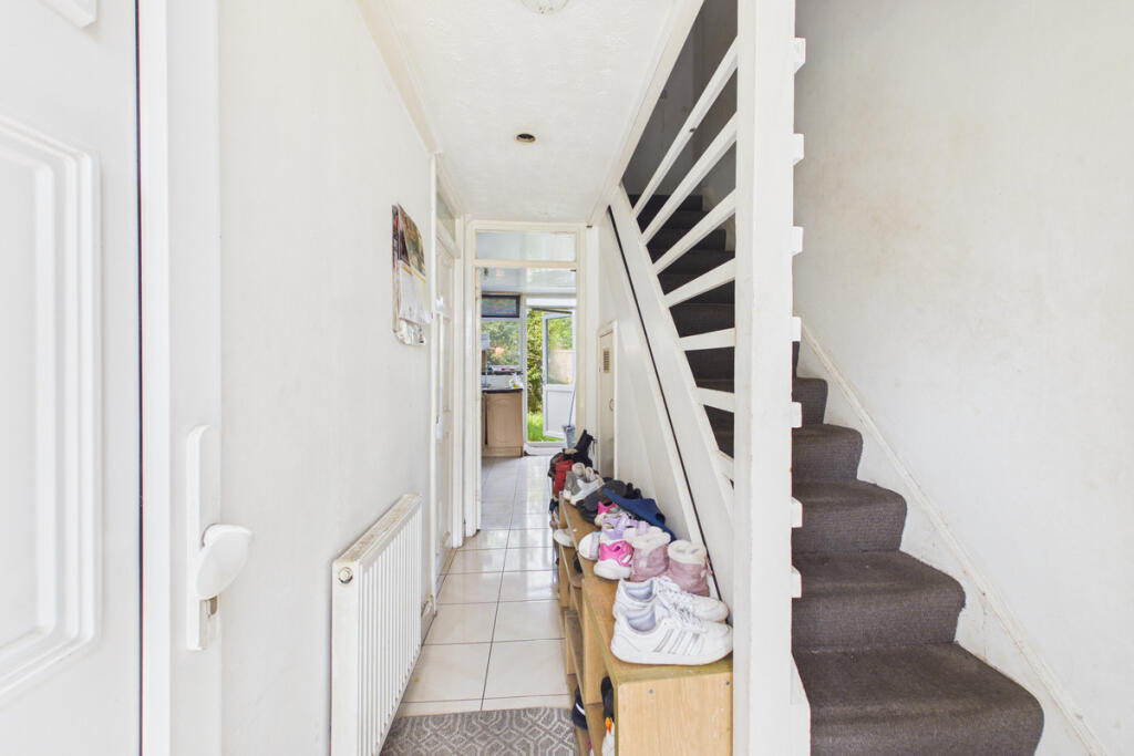 House in Dacorum, The Planets, Highfield - View 2
