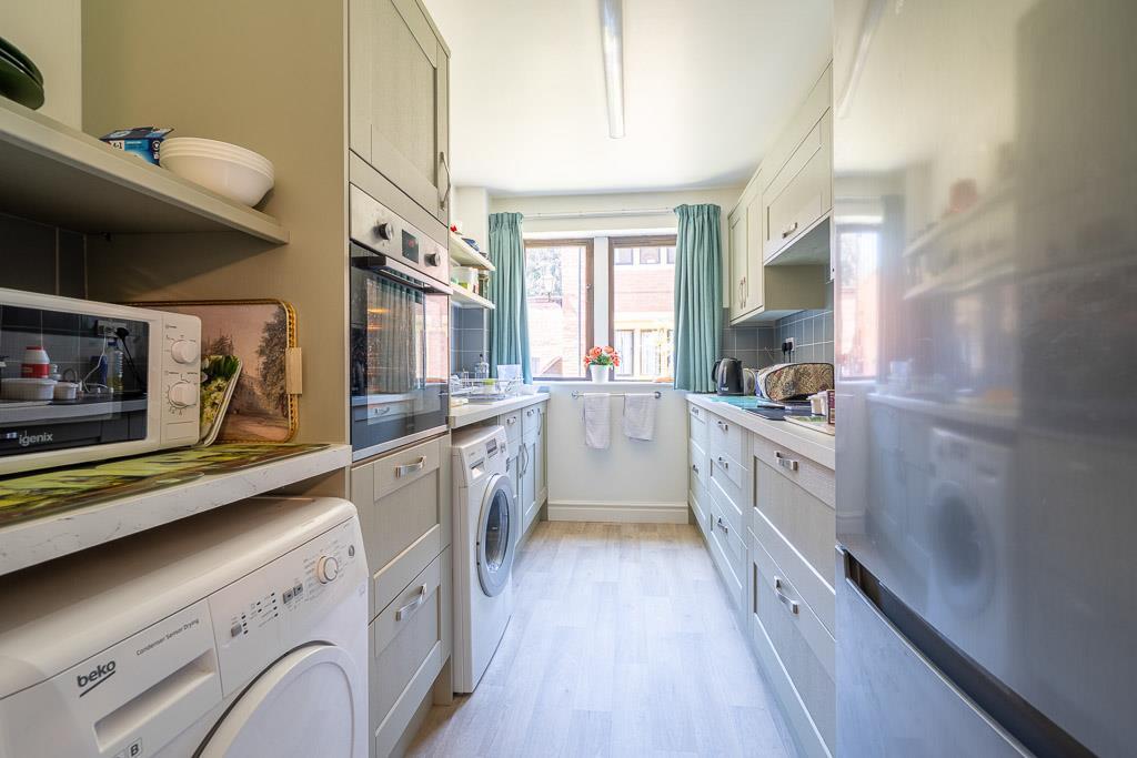 College Court, Ludlow photo 3