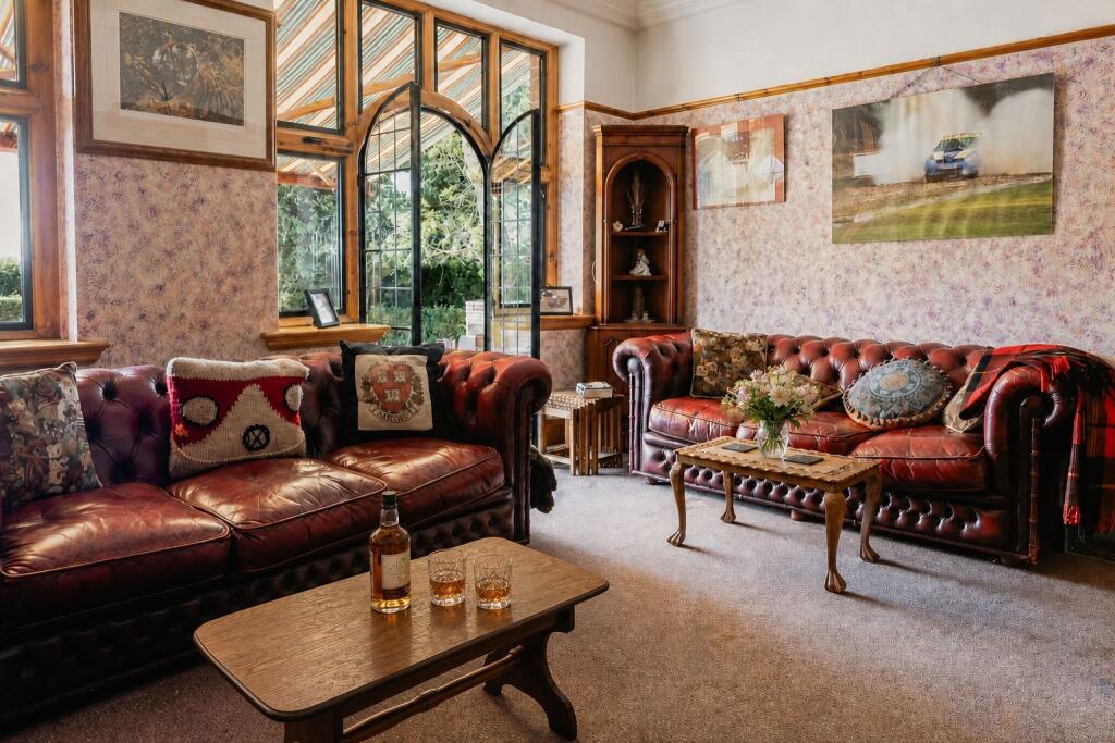 House in Redhill - More