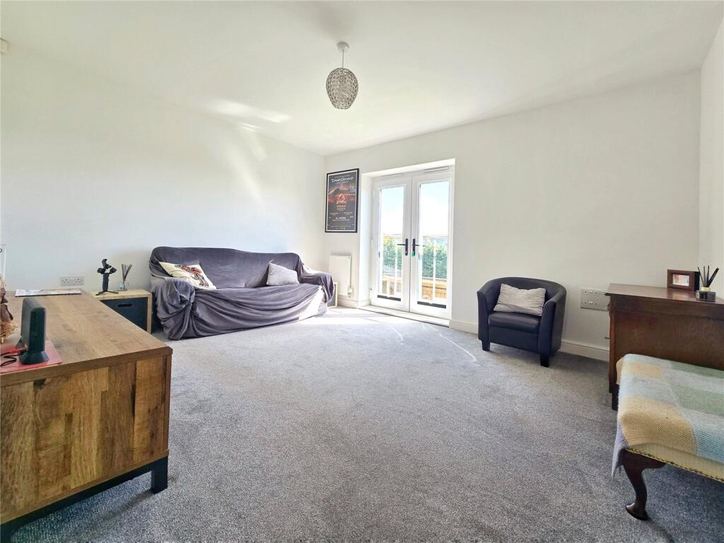 Oaklands Drive, Rawtenstall, Rossendale, BB4 photo 3