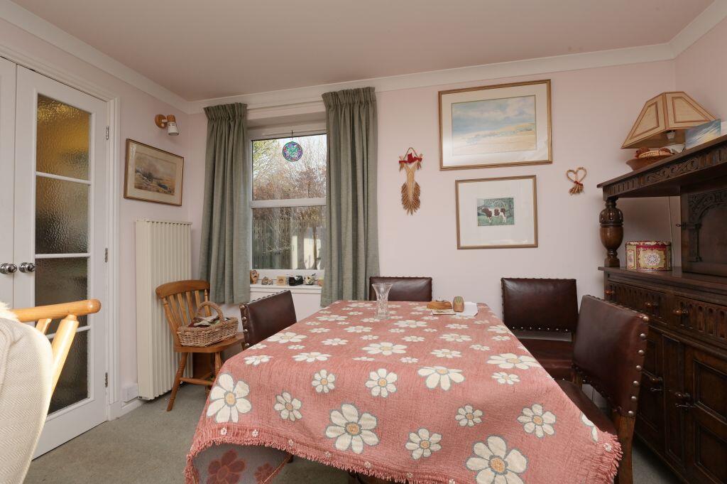 Apartment in Edinburgh, Firrhill, Comiston - More
