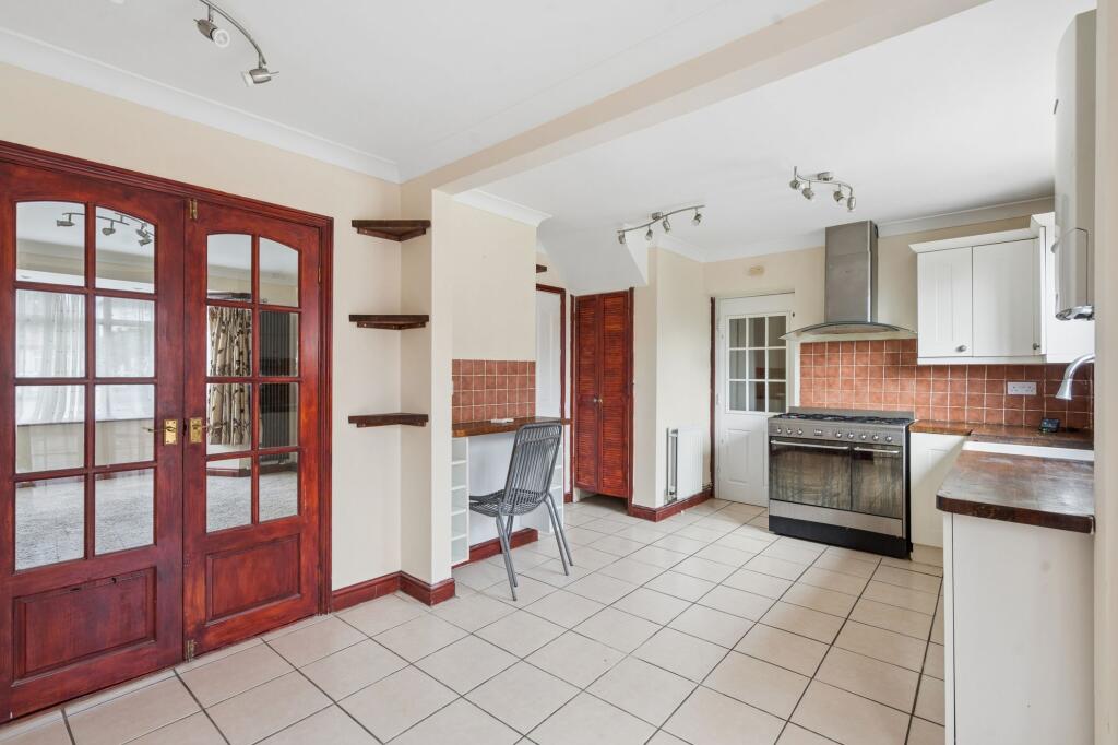 House in Watford - View 3