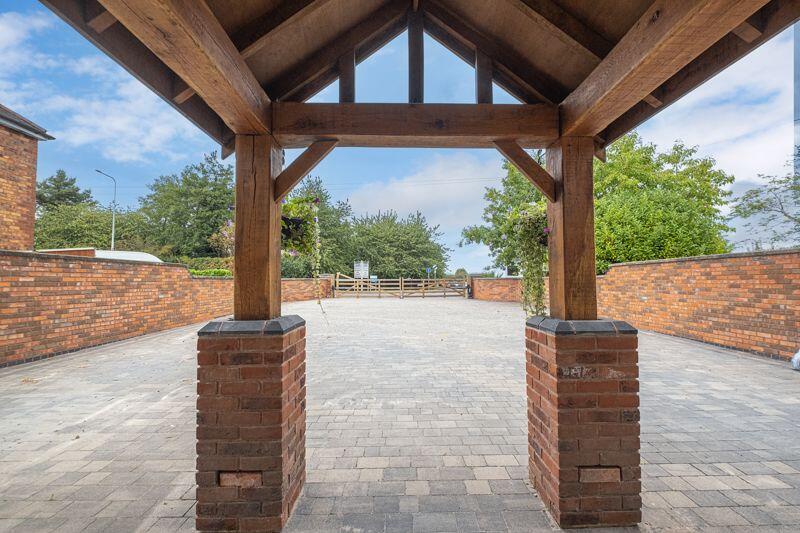 Additional image 4 of Watling Street, Mile Oak, Tamworth, B78 3ND - Modern Detached Family Home