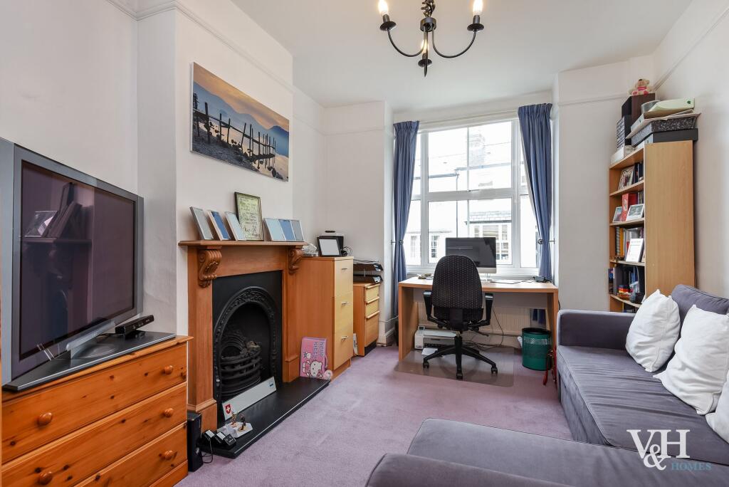 House in Kingston upon Thames - View 5