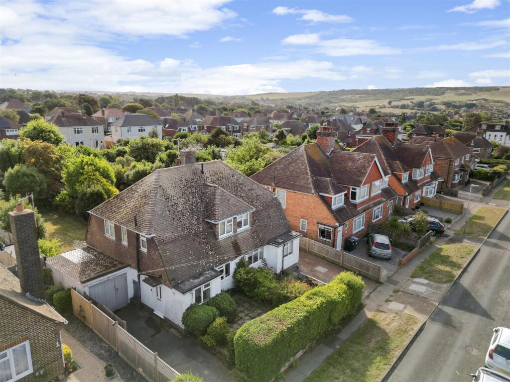 Highlands Road, Seaford photo 2
