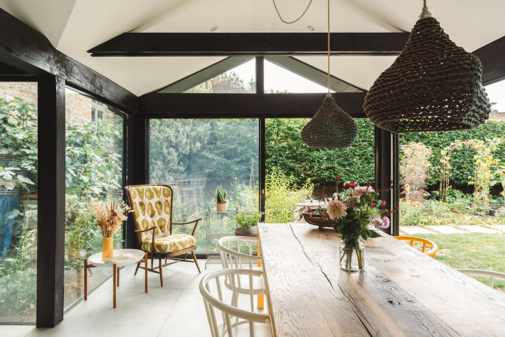 Main image of property: Roebuck, Delly End, Oxfordshire