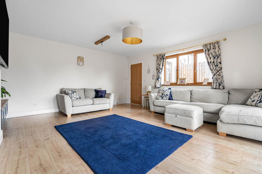 House in East Cambridgeshire, Sutton - More