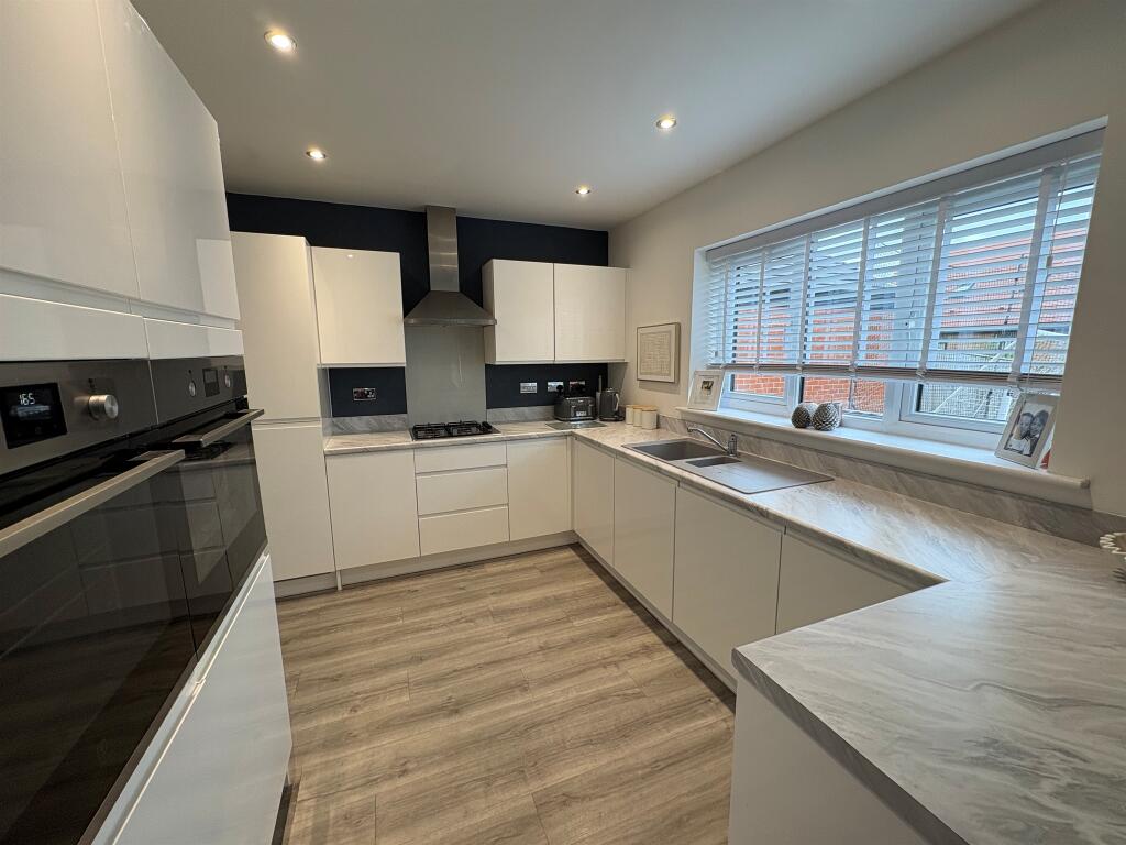 House in Egglescliffe, Stockton-on-Tees - View 5
