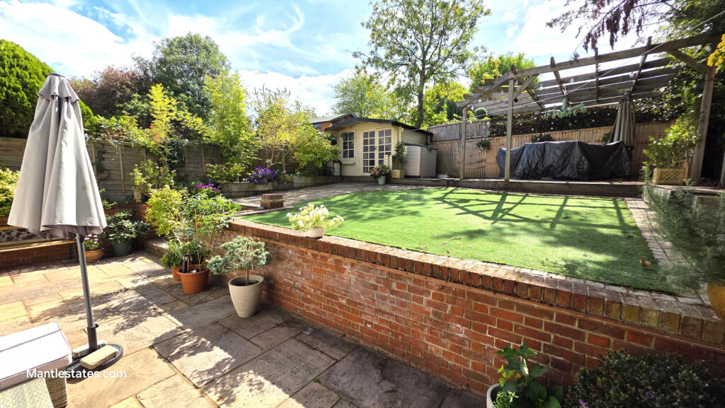House in London - View 4
